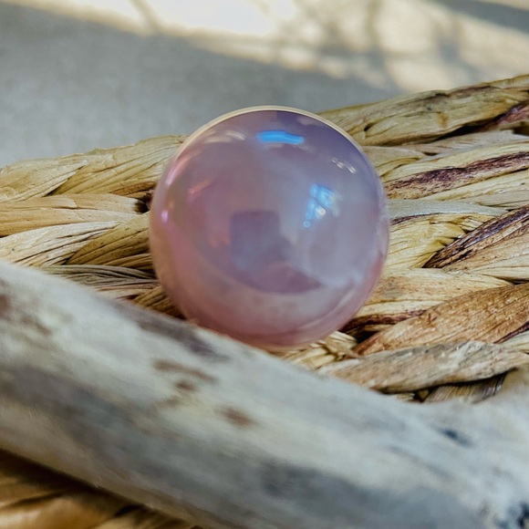 Rose quartz sphere small - Picture 10 of 12